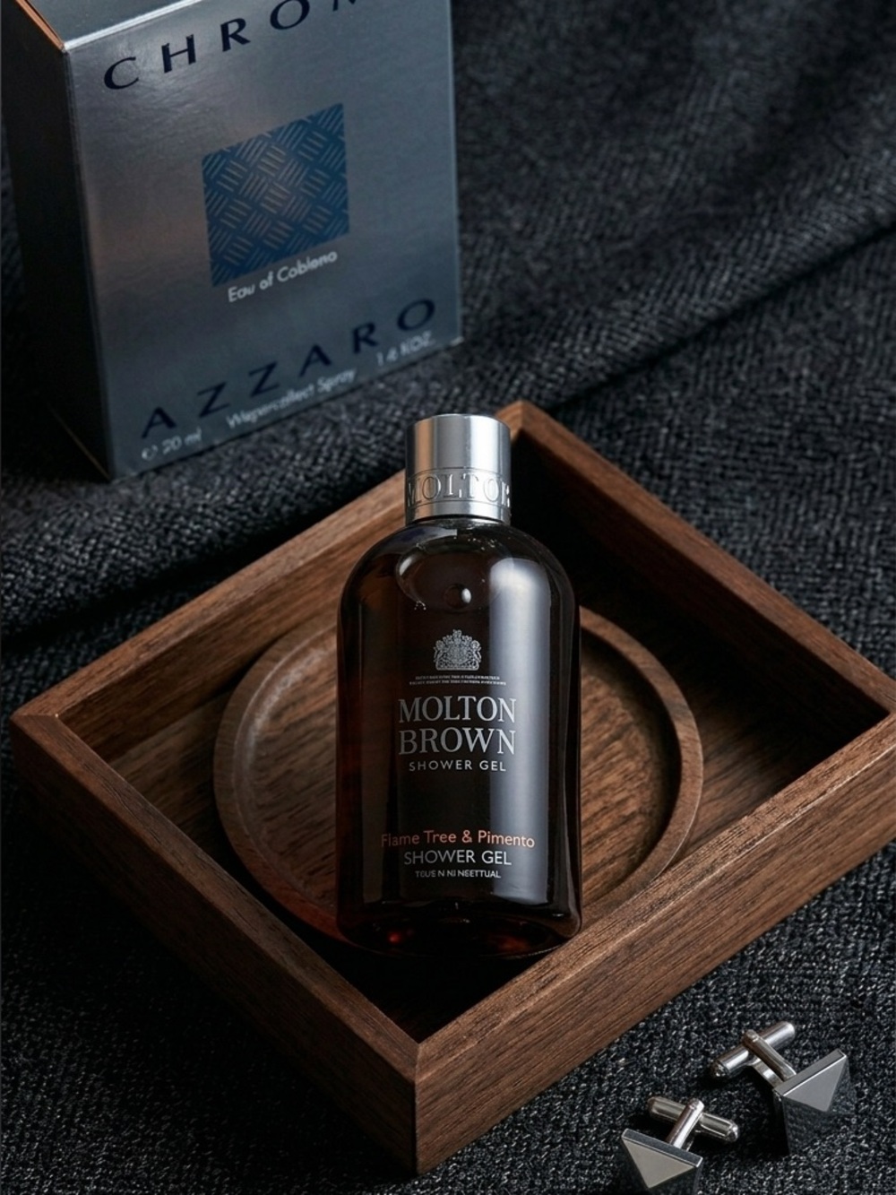 Men’s Luxury Grooming Bundle: Molton Brown Pimento 10oz & Azzaro Chrome 50ml Set - Picture 8 of 9